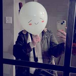 Meet your Posher, Aly